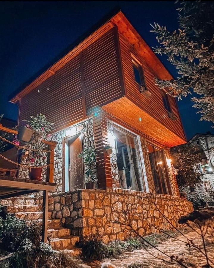 Cece'S Home Mavrovo Eksteriør billede