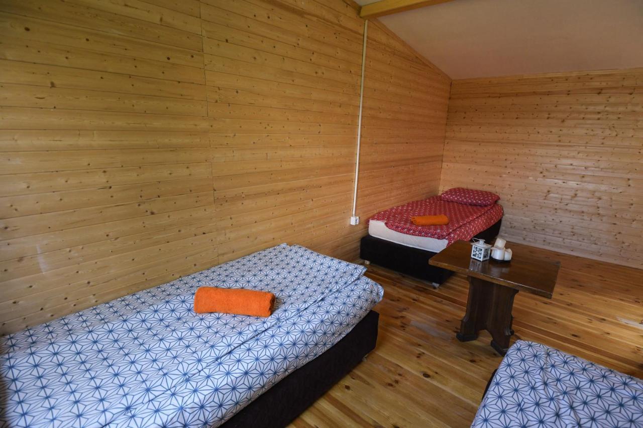Cece'S Home Mavrovo Eksteriør billede